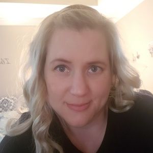 Meet your Posher, Joni